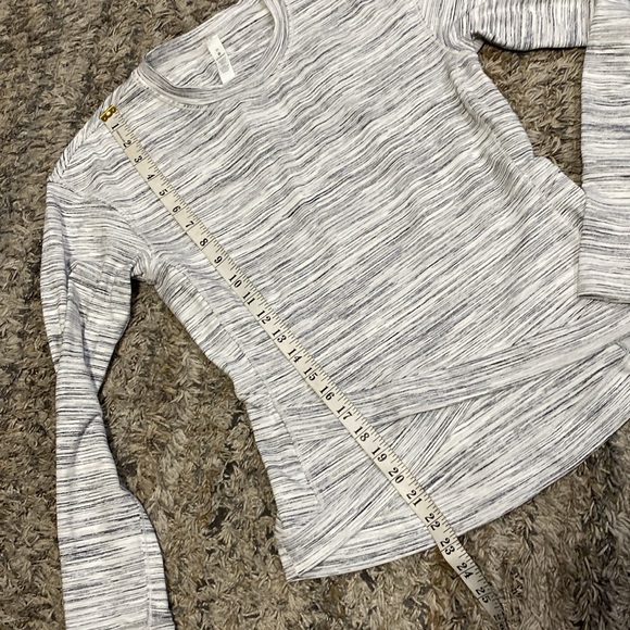 Lululemon Close to Crossing LS Rulu sz medium LW3CEJS - Picture 6 of 11